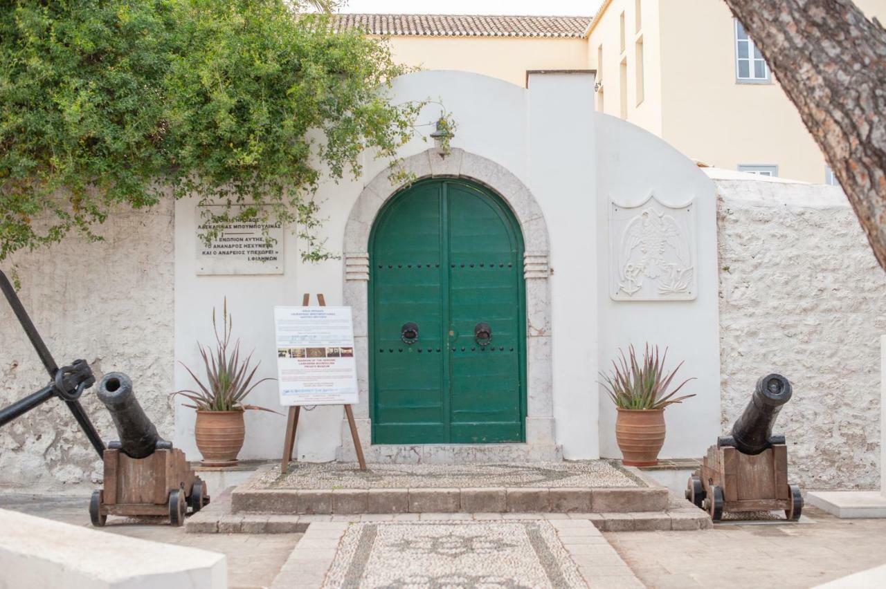 Hotel Mimoza à Spetses Town Extérieur photo
