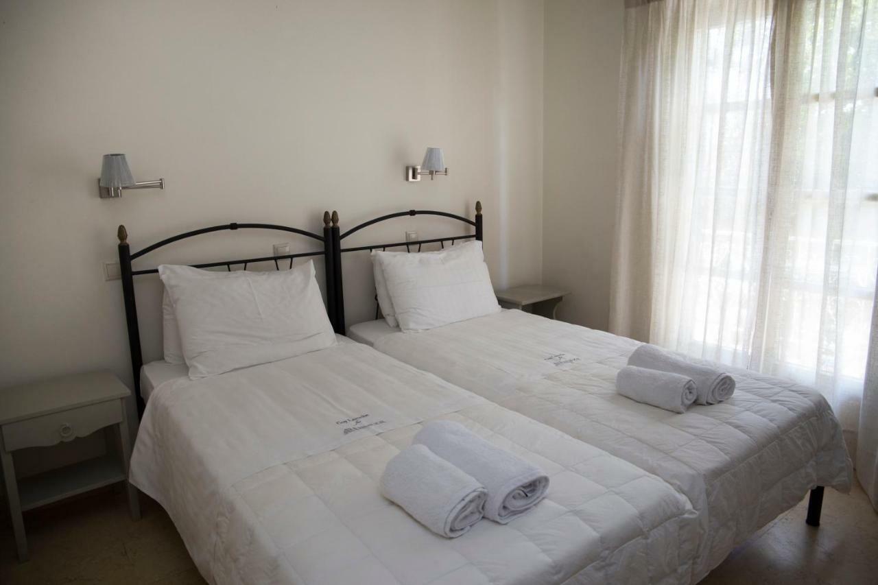 Hotel Mimoza à Spetses Town Extérieur photo