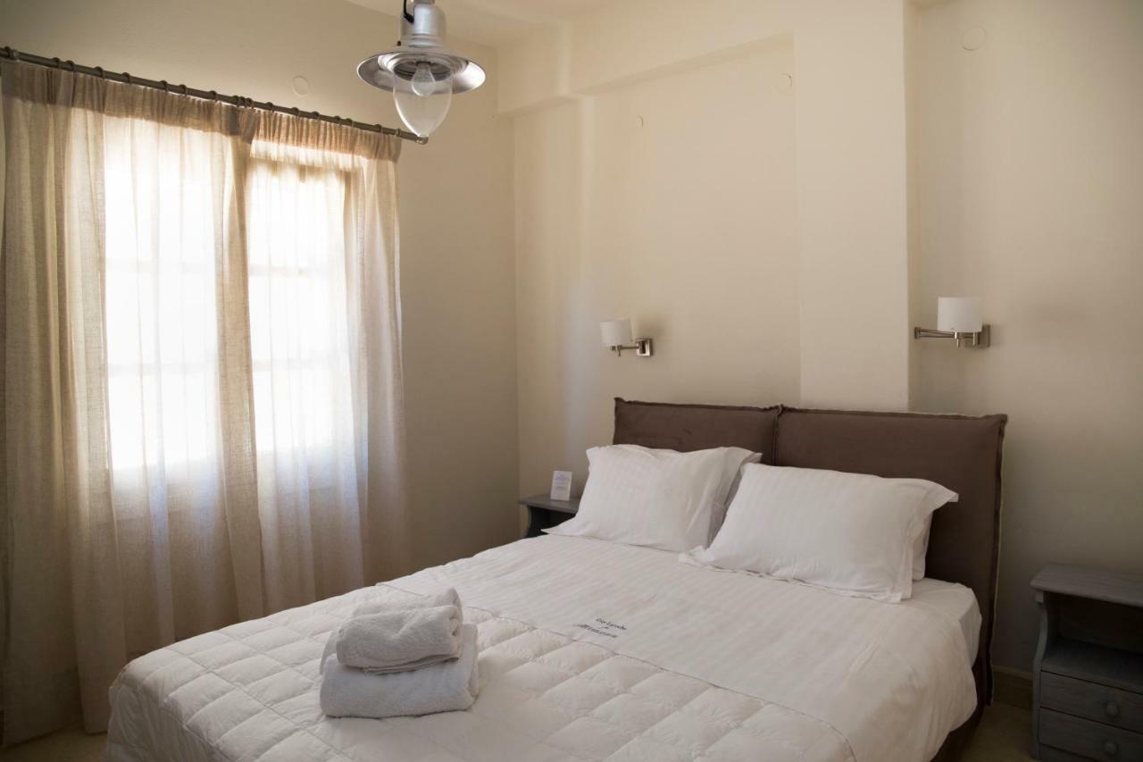 Hotel Mimoza à Spetses Town Extérieur photo
