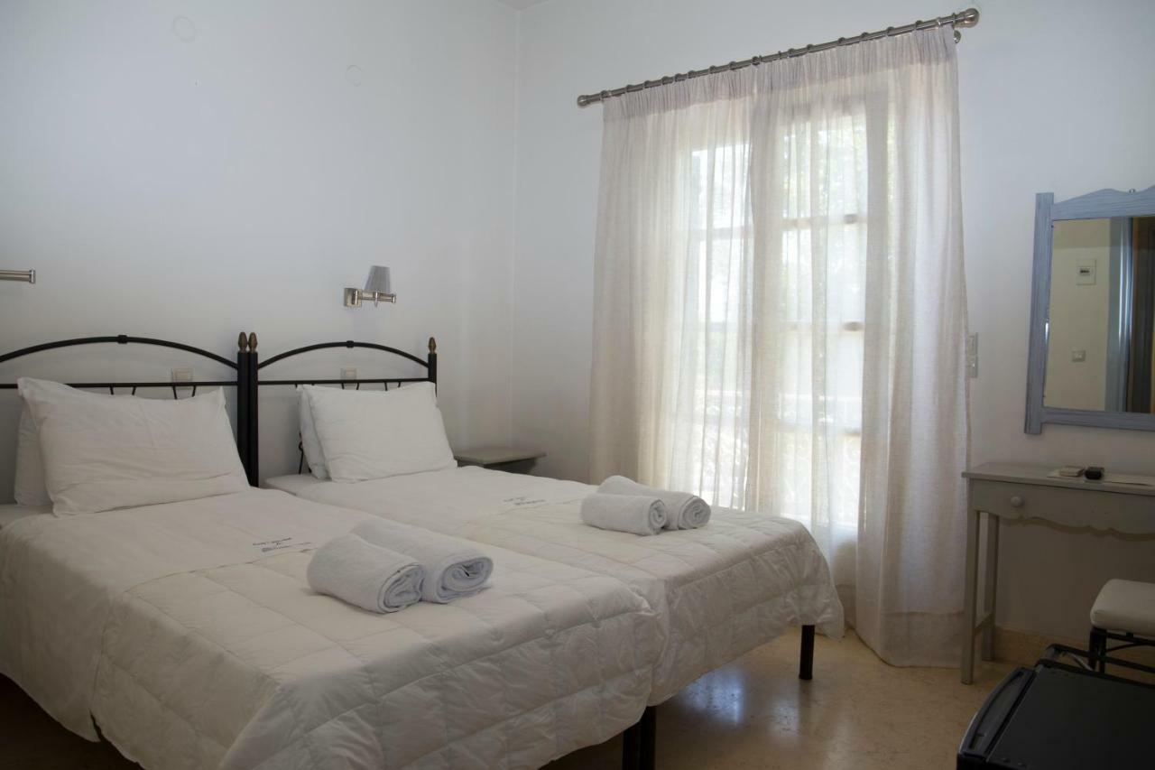Hotel Mimoza à Spetses Town Extérieur photo